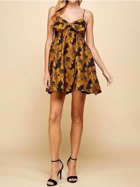 NEW TCEC floral dress in mustard Size M